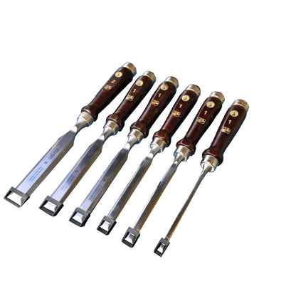 Ulmia Stechbeitel-Satz mit braunem Holzheft in Draufsicht